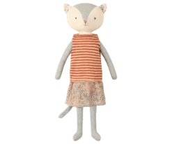 Maileg Best Friend - Cat -Odin Parker 16 8949 00 900x750 resize fill 2000x png