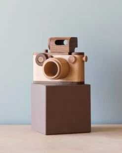 Father’s Factory | Vintage Style Wooden Toy Camera -Odin Parker 2J2A2245 2