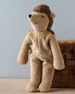 Senger Naturwelt Stuffed Animal - Hedgehog 6 Senger Naturwelt Stuffed Animal - Hedgehog -Odin Parker 2J2A2300 2