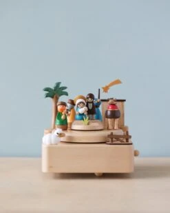 Nativity Scene Music Box -Odin Parker 2J2A4219 2