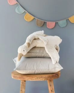 Senger Naturwelt Cuddly Animal - White Goose -Odin Parker 2J2A6750 2