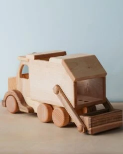 Dk Handmade Wooden Garbage Truck 11 Dk Handmade Wooden Garbage Truck -Odin Parker 2J2A9687