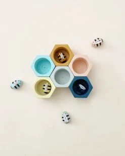 Plan Toys Beehive Sorting Set 14 Plan Toys Beehive Sorting Set -Odin Parker A7E5EFE0 B93B 4D83 84AB E27E4FCC7836