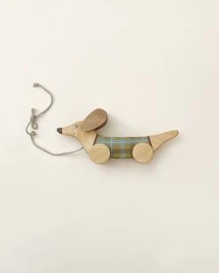 Handmade Pull Along Dog Toy -Odin Parker AD474690 C5BC 437F AA38 4788A7F12A91