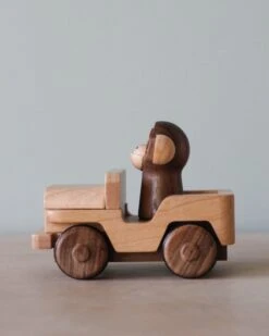 Wooden Animal Pull-Back Car -Odin Parker IMG 3051