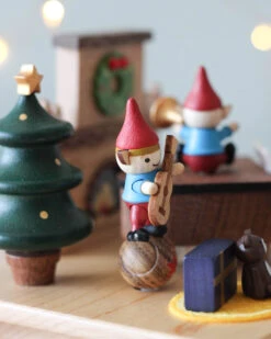 Pre-order: Santa's Christmas Concert Music Box (ships Early November) -Odin Parker IMG 3197