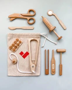 Handmade Wooden Medical Kit -Odin Parker IMG 8621