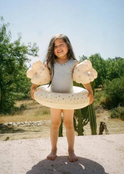 Konges Sløjd Inflatable Junior Swim Ring - Multi Hearts -Odin Parker JUNIOR SWIM RING Swim rings KS4871 MULTI HEARTS 1 1080x jpg