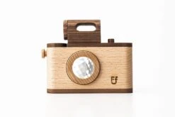 Father’s Factory | Vintage Style Wooden Toy Camera -Odin Parker ProductPage Toy ProductImage 35MM Vin Product3 2048x2048 48aac1cb e002 479c b226 b478e821df48