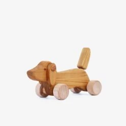 Wooden Dachshund Puppy -Odin Parker bajo weinerdog 2 672x672 b9af00fd d9e9 4231 ada9 e1d3fa250479
