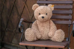 Steiff, XL Jimmy Teddy Bear, 22 Inches -Odin Parker c6ad596fe9f3c142b49b9a7eea03066b9b75adc9d1faa1e9eb362e9d39327ca1 jpeg